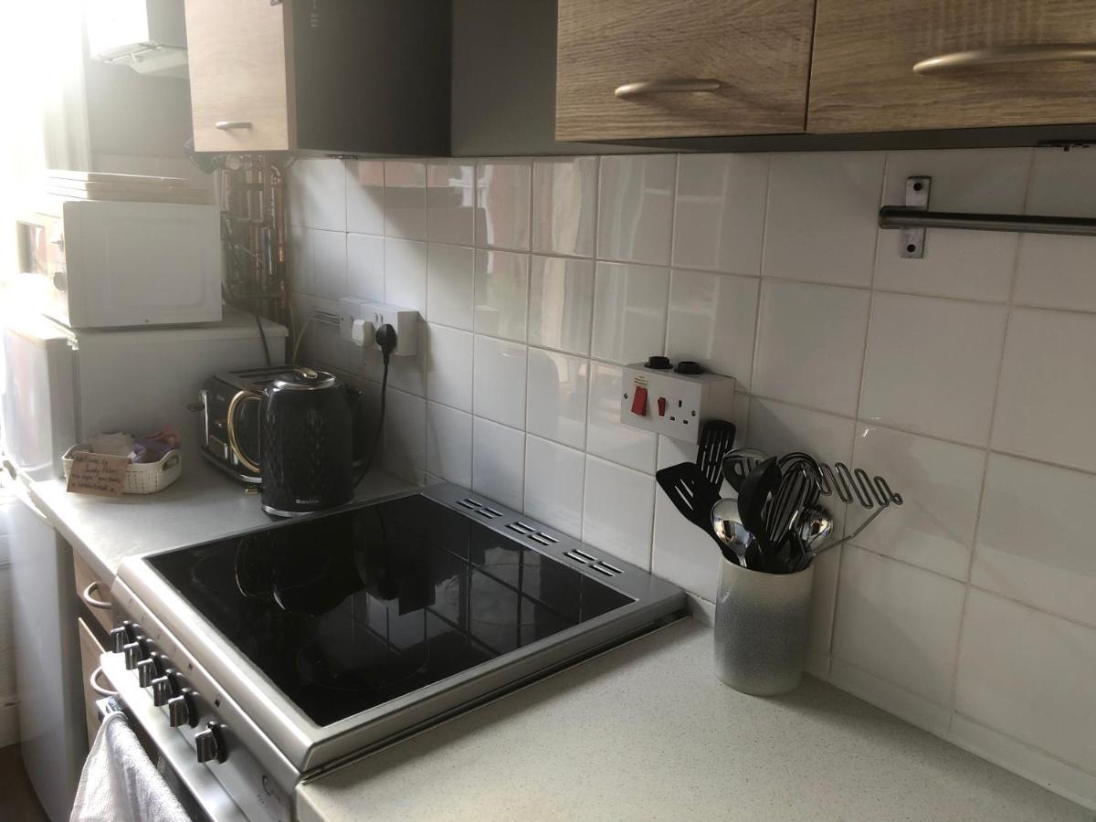 Granby House Holiday Apartments, Apartment 2, In The Old Town, Free On Street Parking Included Scarborough Exterior photo